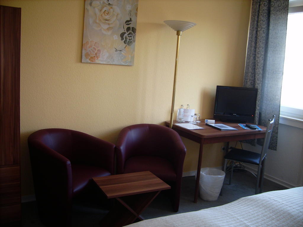 Eu Centralhotel Im Toennchen ดุสเซลดอร์ฟ ภายนอก รูปภาพ