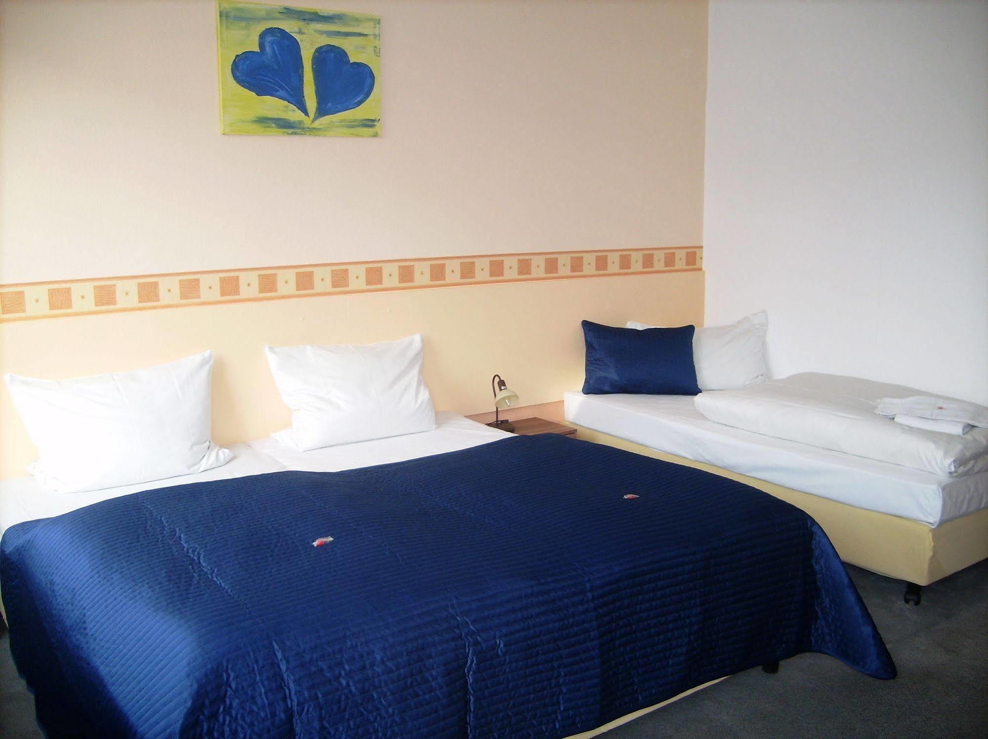 Eu Centralhotel Im Toennchen ดุสเซลดอร์ฟ ภายนอก รูปภาพ