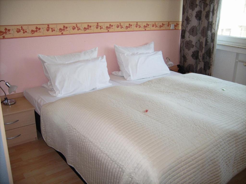 Eu Centralhotel Im Toennchen ดุสเซลดอร์ฟ ภายนอก รูปภาพ